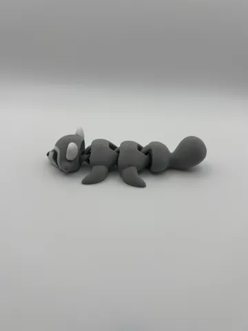 Mini Articulated Racoon view 4