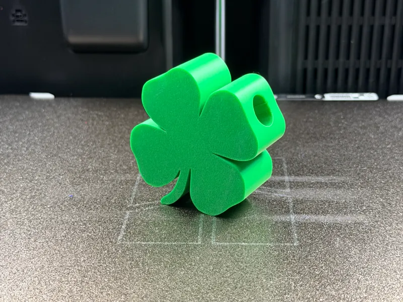 Shamrock, Four-Leaf Clover, Single Pen Holder