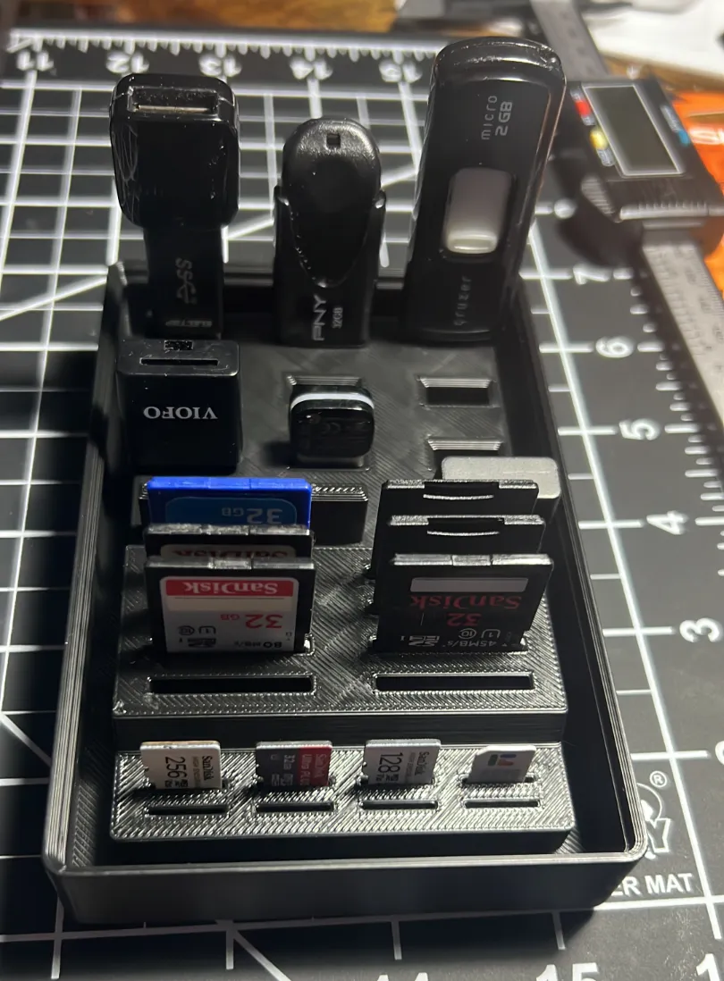 SD and microSD Card Box Compatible with Gridfinity 2×3×3