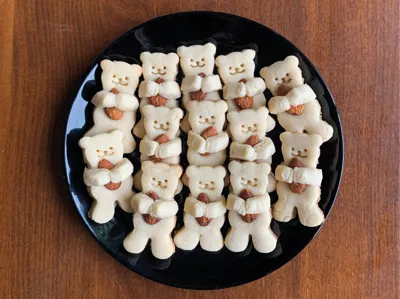 Nut Hugging Bear Cookie Cutter