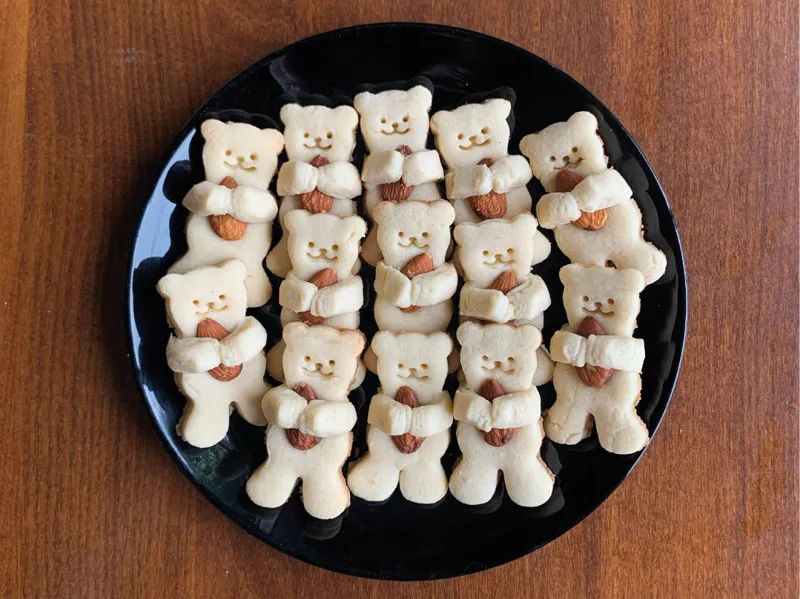Nut Hugging Bear Cookie Cutter