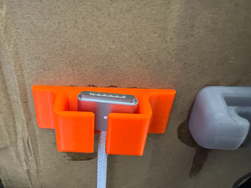 MagSafe 3 charging cable organizer
