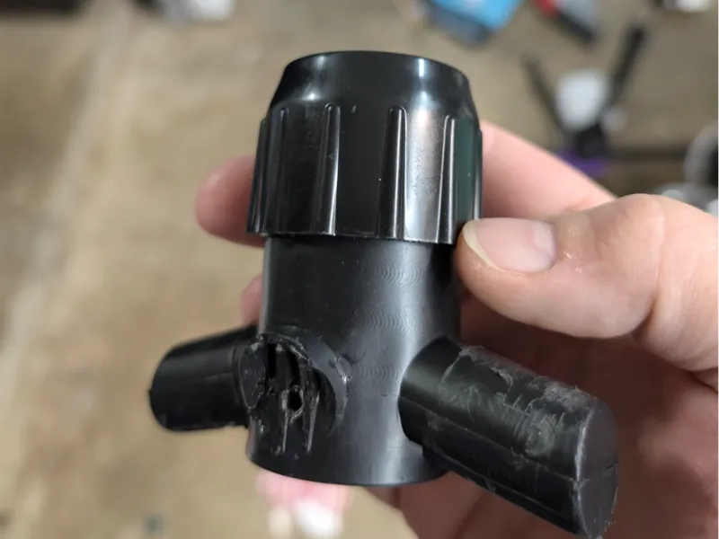 Dollar General 4 leg mount for oscillating fan.
