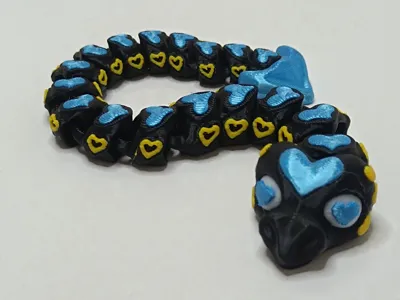 Cute Articulated Heart Mamba (Black)
