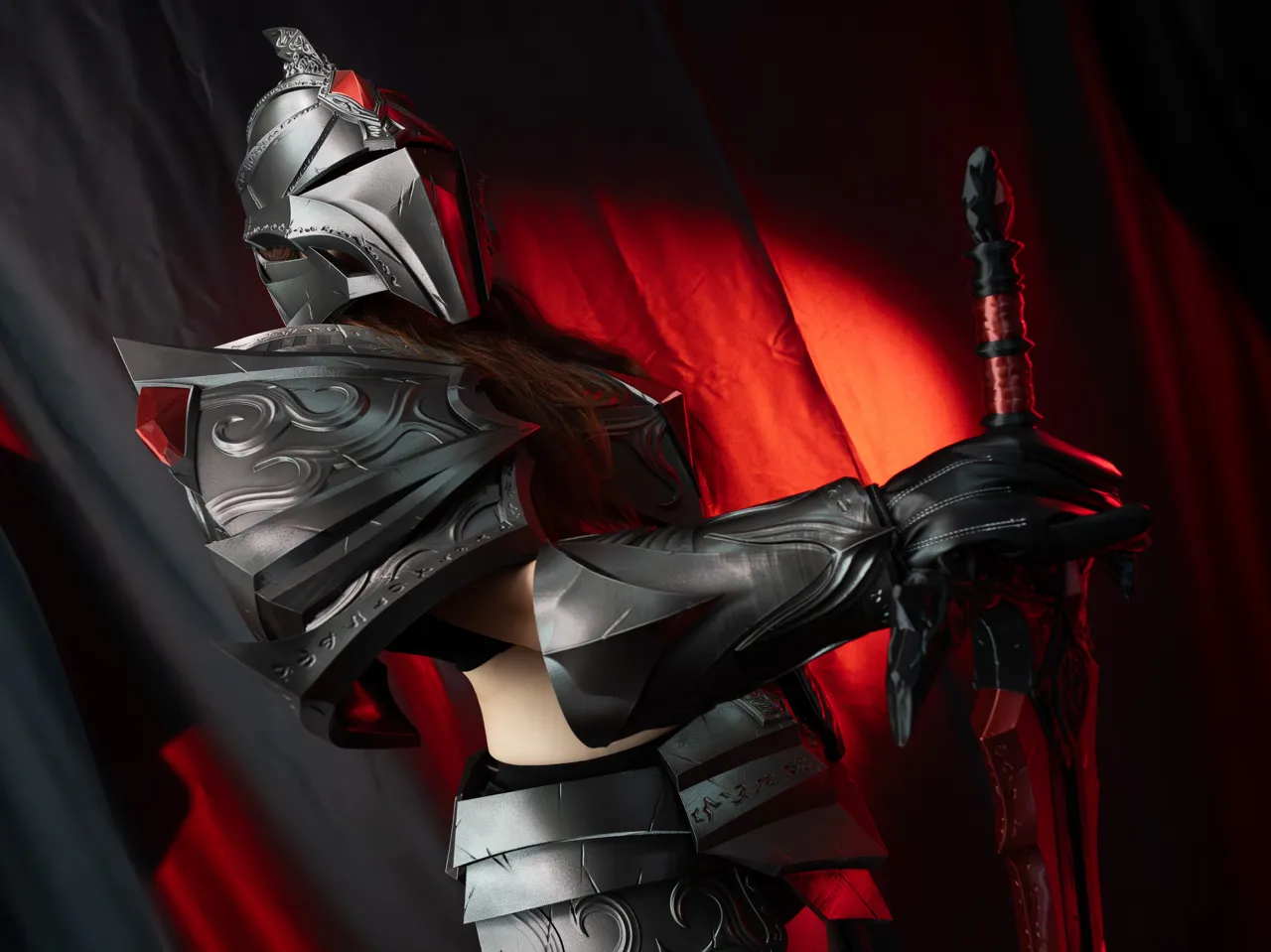 Shadow-Forged, Armor of the Dark Knight - MWH view 4
