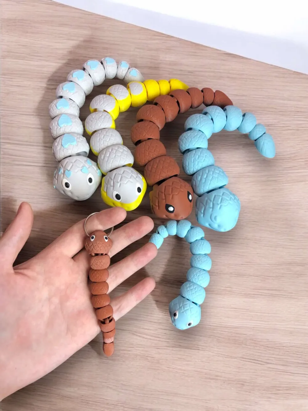 Baby Snake NO AMS Flexi Fidget Keychain - Free 3D Print Model - MakerWorld