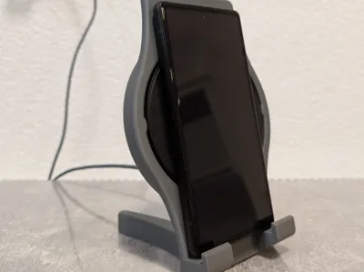 Belkin BoostCharge Desktop Dock
