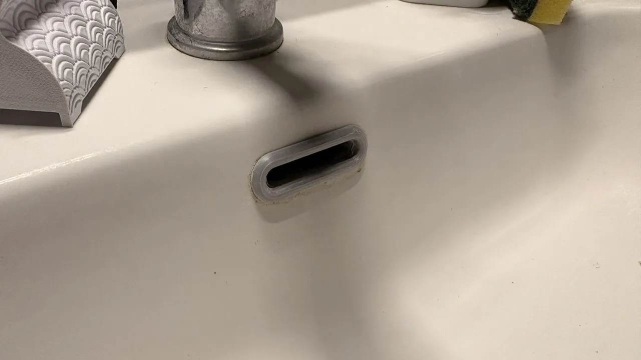 Cornice Copri-Sfiato per Lavabo view 4
