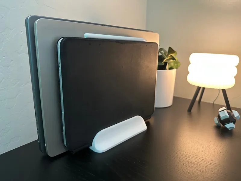 Laptop and iPad Vertical Stand