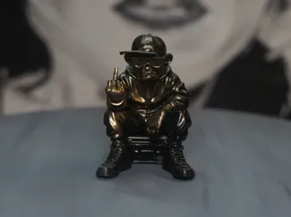 monkey middle finger
