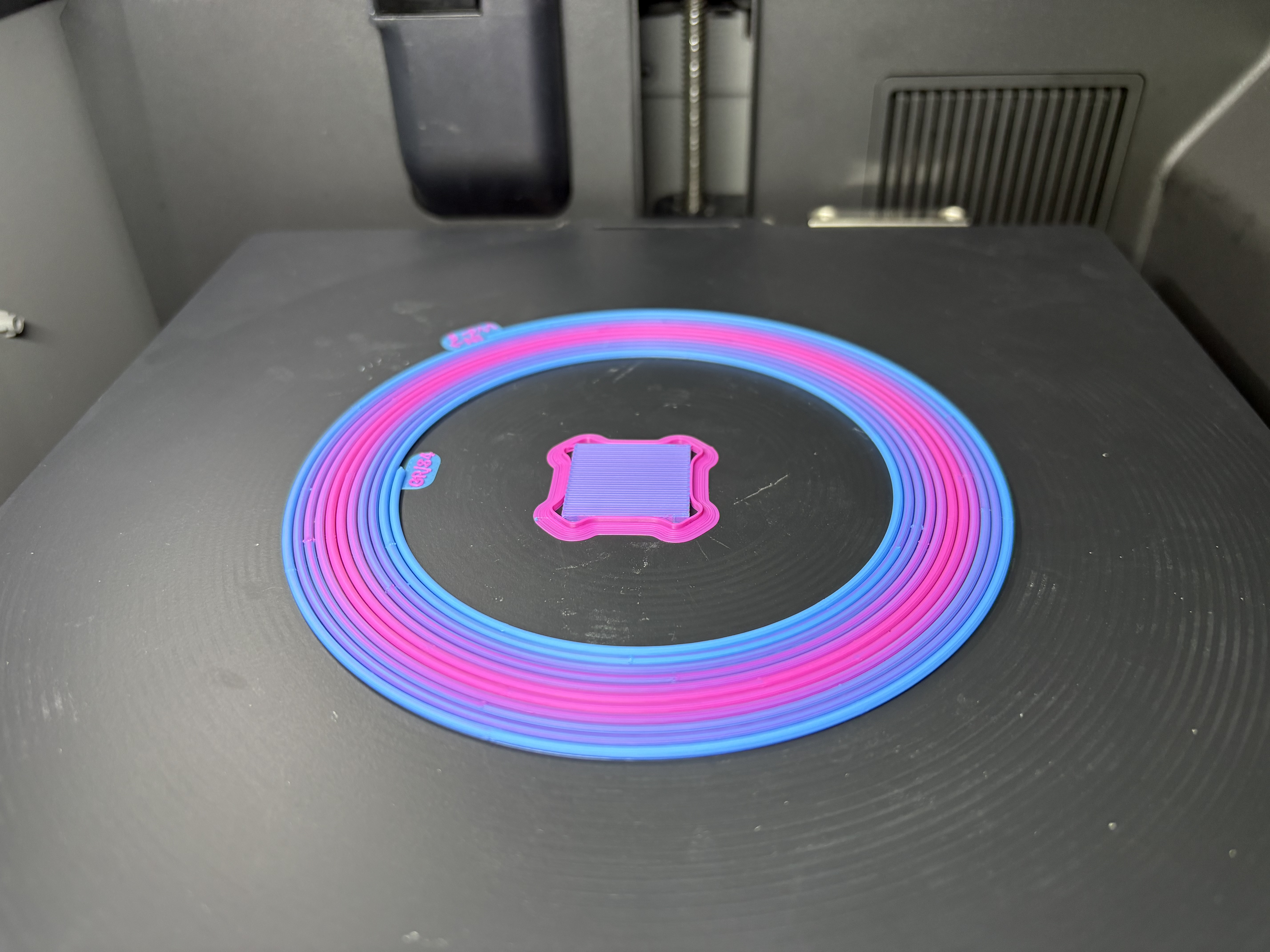 Miniatura 3 do modelo 3D Gradient Filament S4b  -Requires Post-Processing