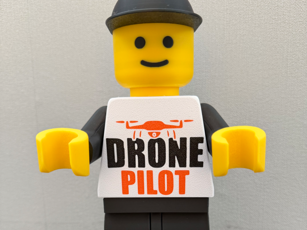 Drohnen Pilot Brickman 20cm Figur