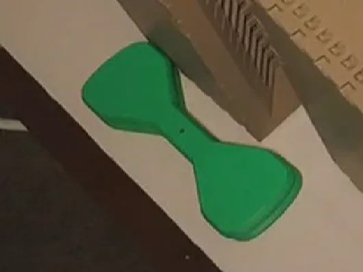 Wire stretch-straightening tool
