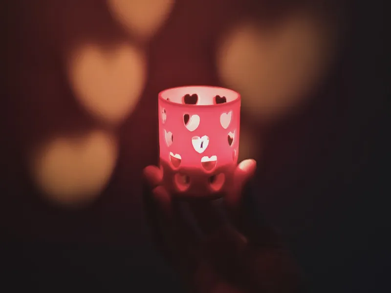 Simple and little candle holder Valentine version.