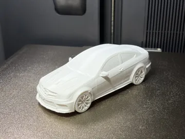 Modelo para impresión 3D: Mercedes-Benz W204 C63 AMG|奔驰 W204 C63 AMG|一体打印 — vista de referencia 5