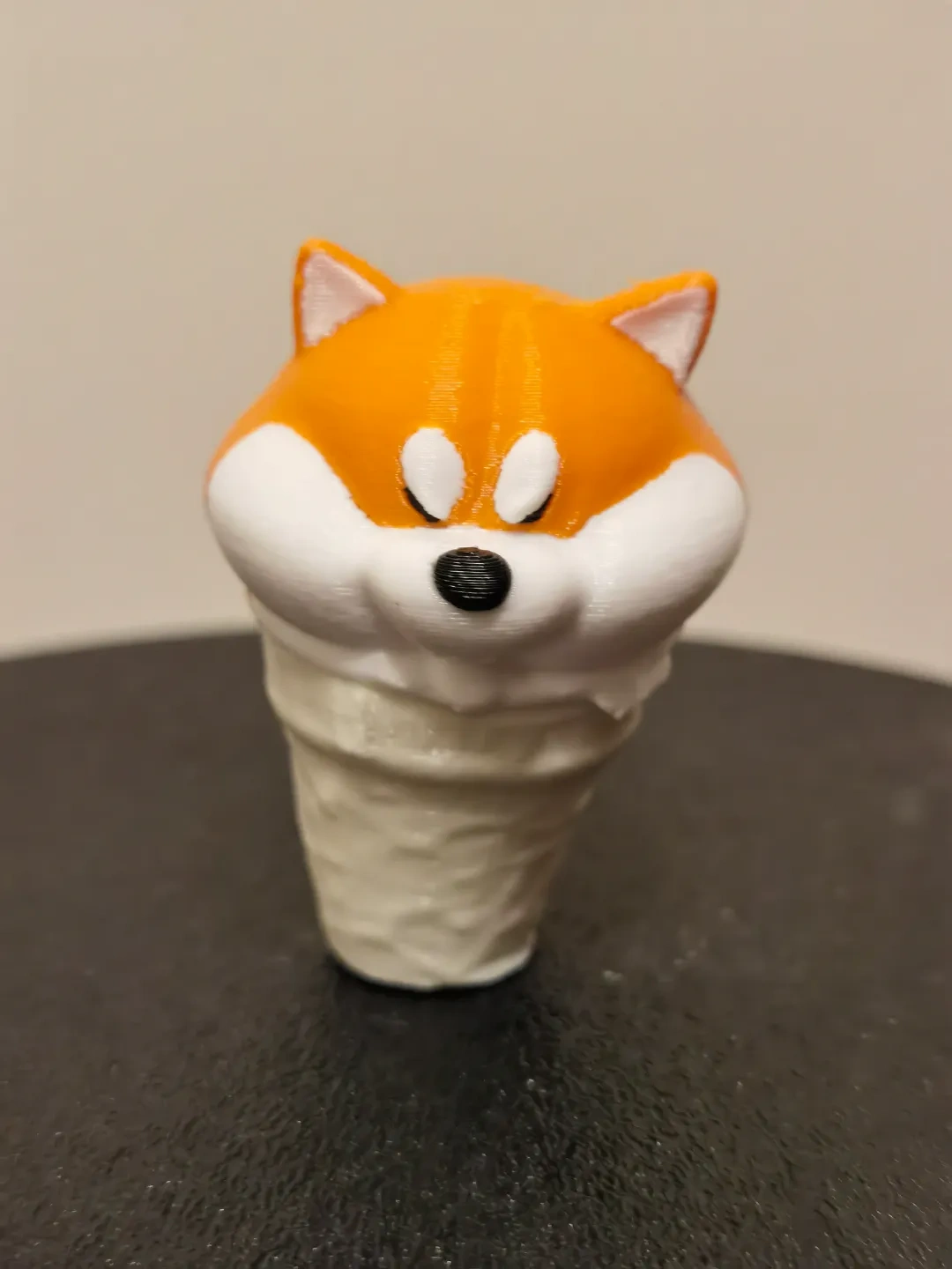 Miniatura 2 do modelo 3D 柴犬冰淇淋甜筒冰箱贴，柴犬冰淇淋甜筒摆件，分件打印，无需AMS