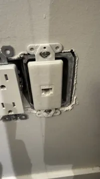 Prise Decora Keystone et cache — photo 2