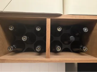 Vladholma Wine Holder