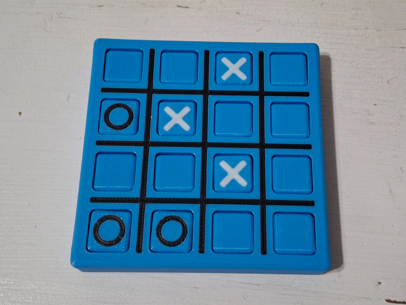 Tic Tac Toe 4x4 - four in a row
