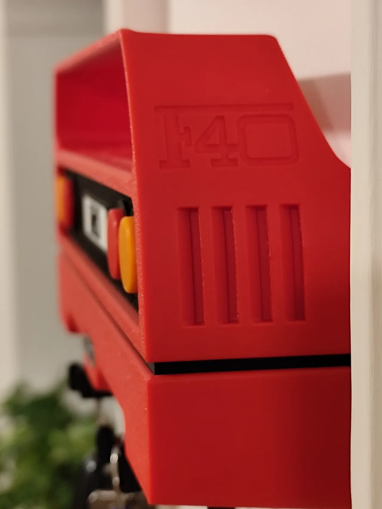 F40 Key Hanger view 4