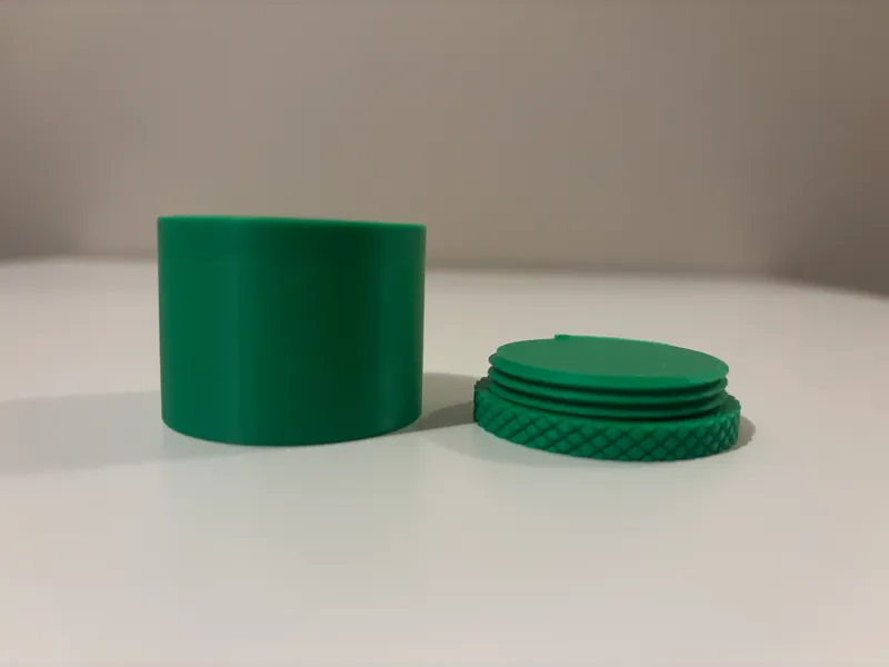 Twist Container