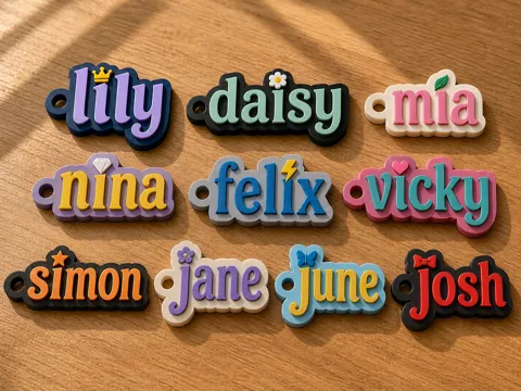 Llavero personalizado con nombre y detalle decorativo — referencia de MakerWorld