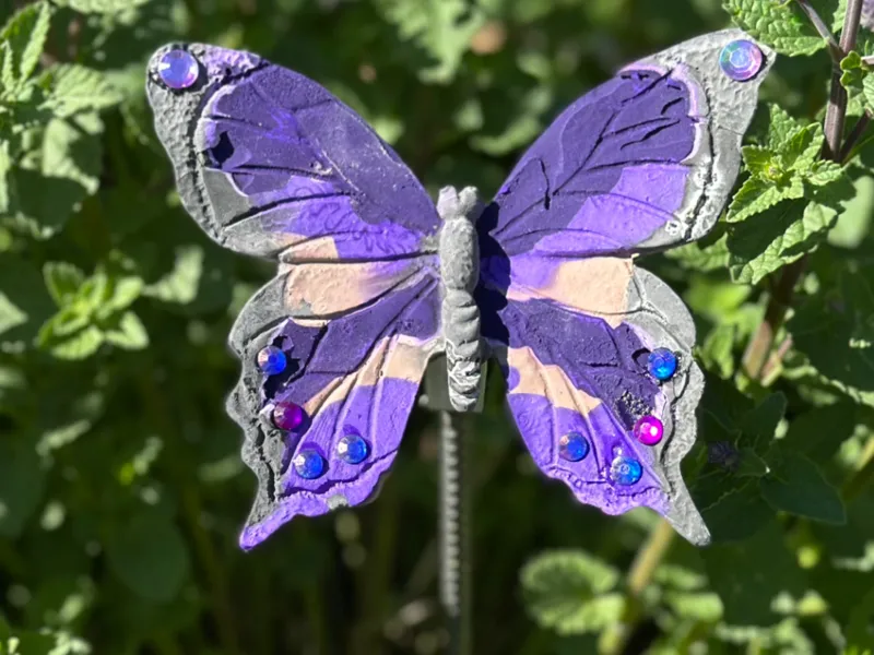 Halter für Gießform Schmetterling