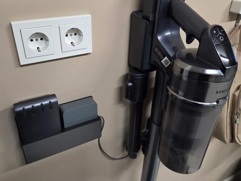 Samsung vacuum cleaner holder