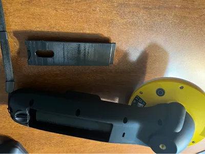 Trimble DA2 Antenna Handle Battery Door