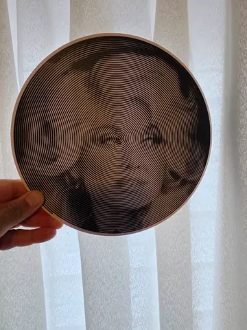 Cuadro decorativo en 3D: Dolly Parton Tribute - Spiral Illusion Wall Art — vista de referencia 2