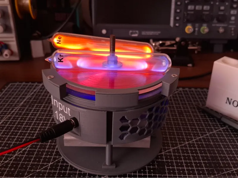 Slayer exciter Tesla coil  (around 5kV)