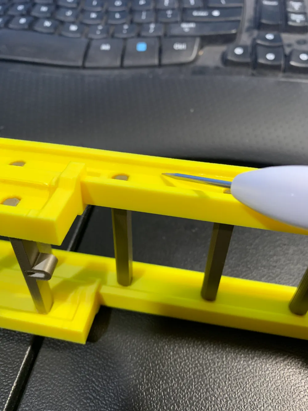 Extension Ladder Display Stand (Bricks add-on) by Zzz3DSelkirk - MakerWorld