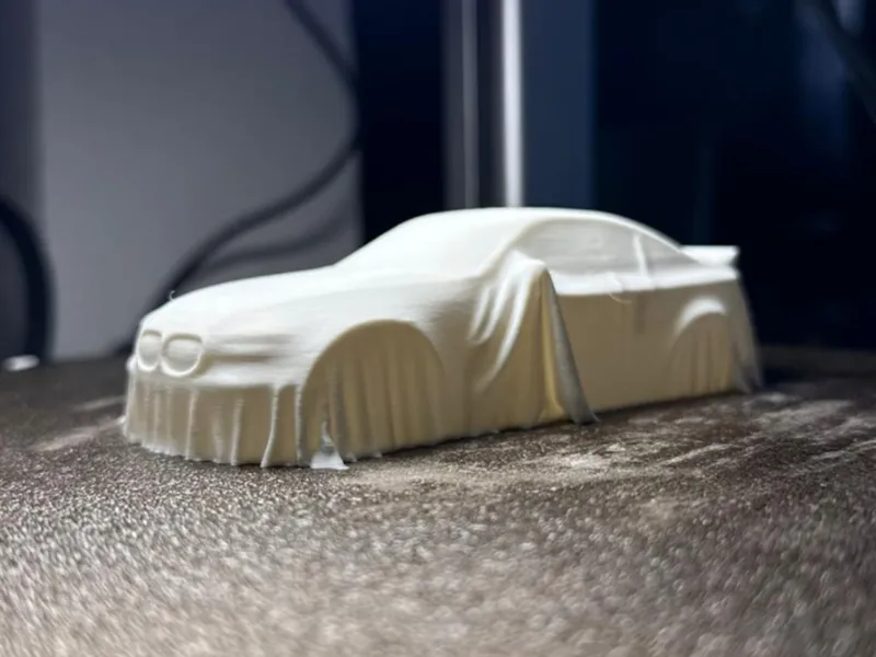 BMW M4 Abgedeckt