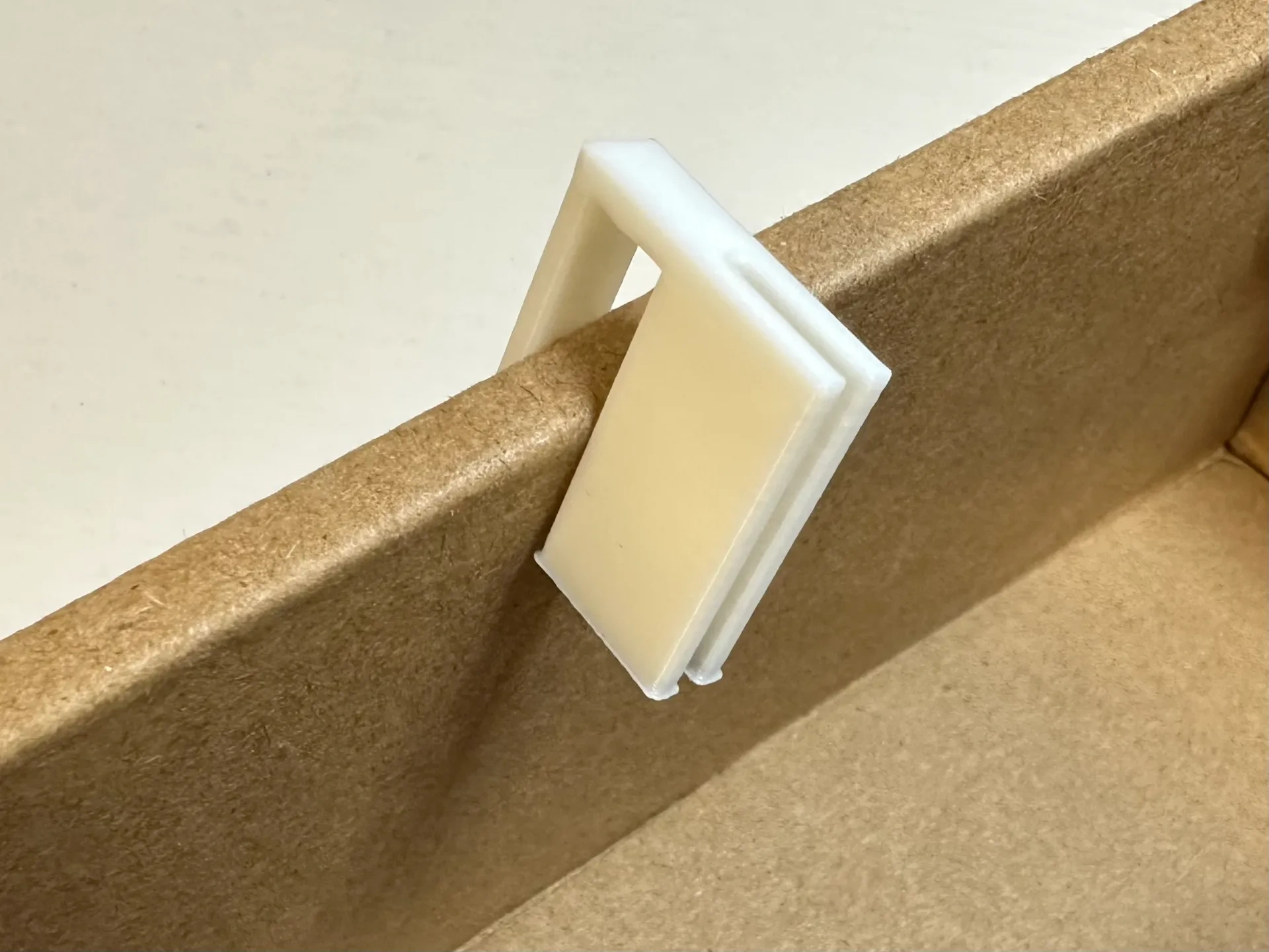 Miniatura 2 do modelo 3D 收纳盒空间分割简易支架