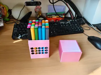 丙烯笔盒