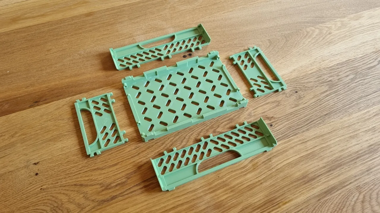 Foldable and stackable Crate view 4