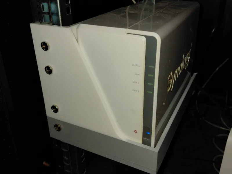 Rack mount Diskstation DS216j