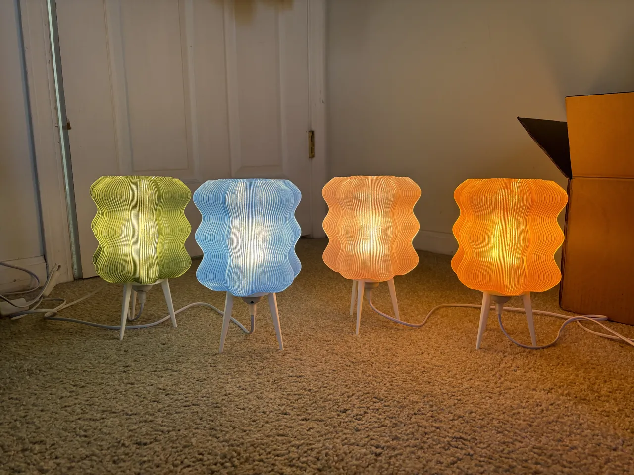 Wavy Lamp - E27 E26 Base - PETG view 2