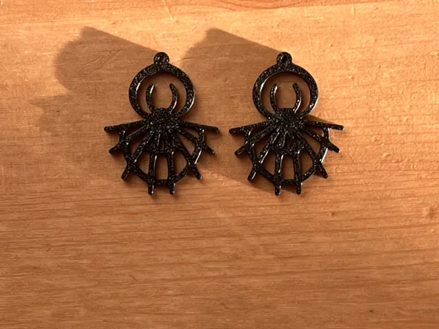 spider earrings