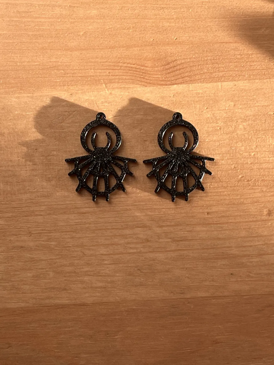 spider earrings view 2