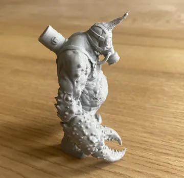 Pieza para disfraz o exhibición: Grimdark Trench Crusade Plague Ogre — vista de referencia 4