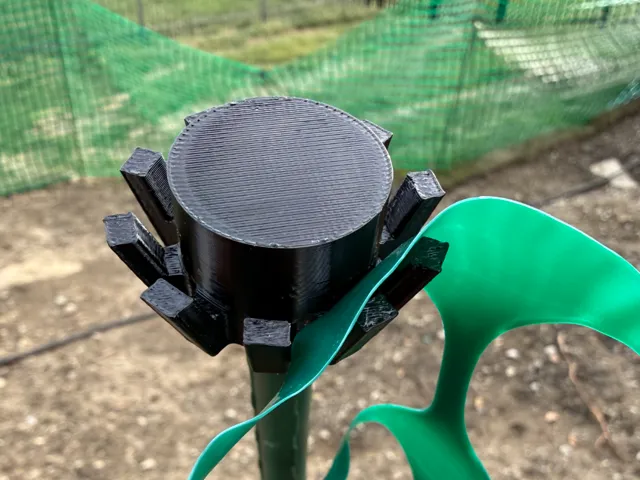Pole Top Fence Holder