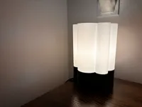 Lampe design au style épuré — photo 2
