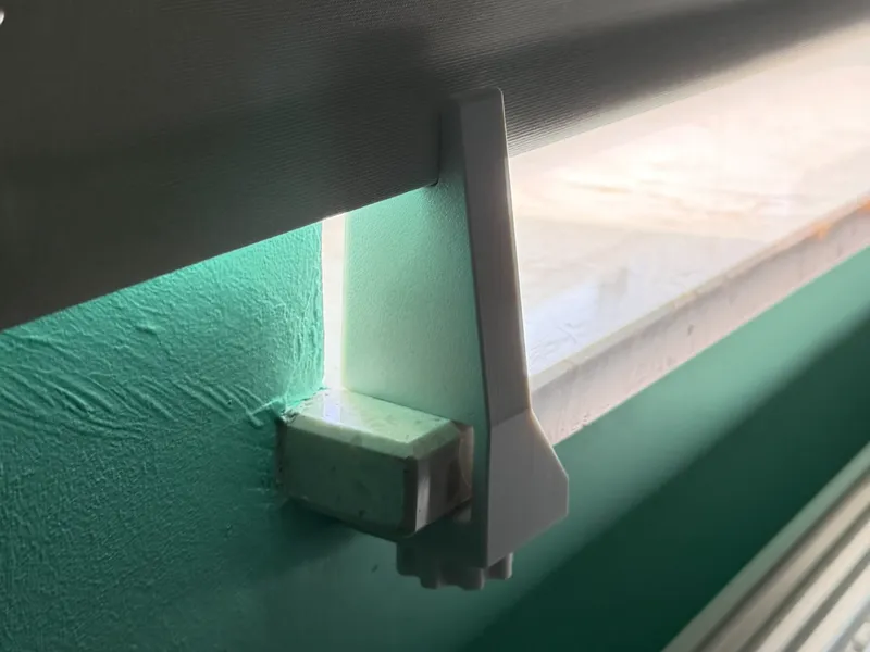 Anti-Rattle Window Blind Holders (Screw Mount)