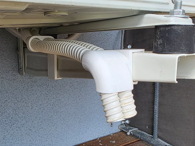Air conditioning condensate drain holder 16mm