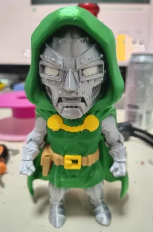 Modelo para impresión 3D: DR DOOM, EN MULTIPARTE — vista de referencia 4