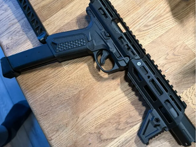 AAP-01 M-Lok upper and hanmguard kit