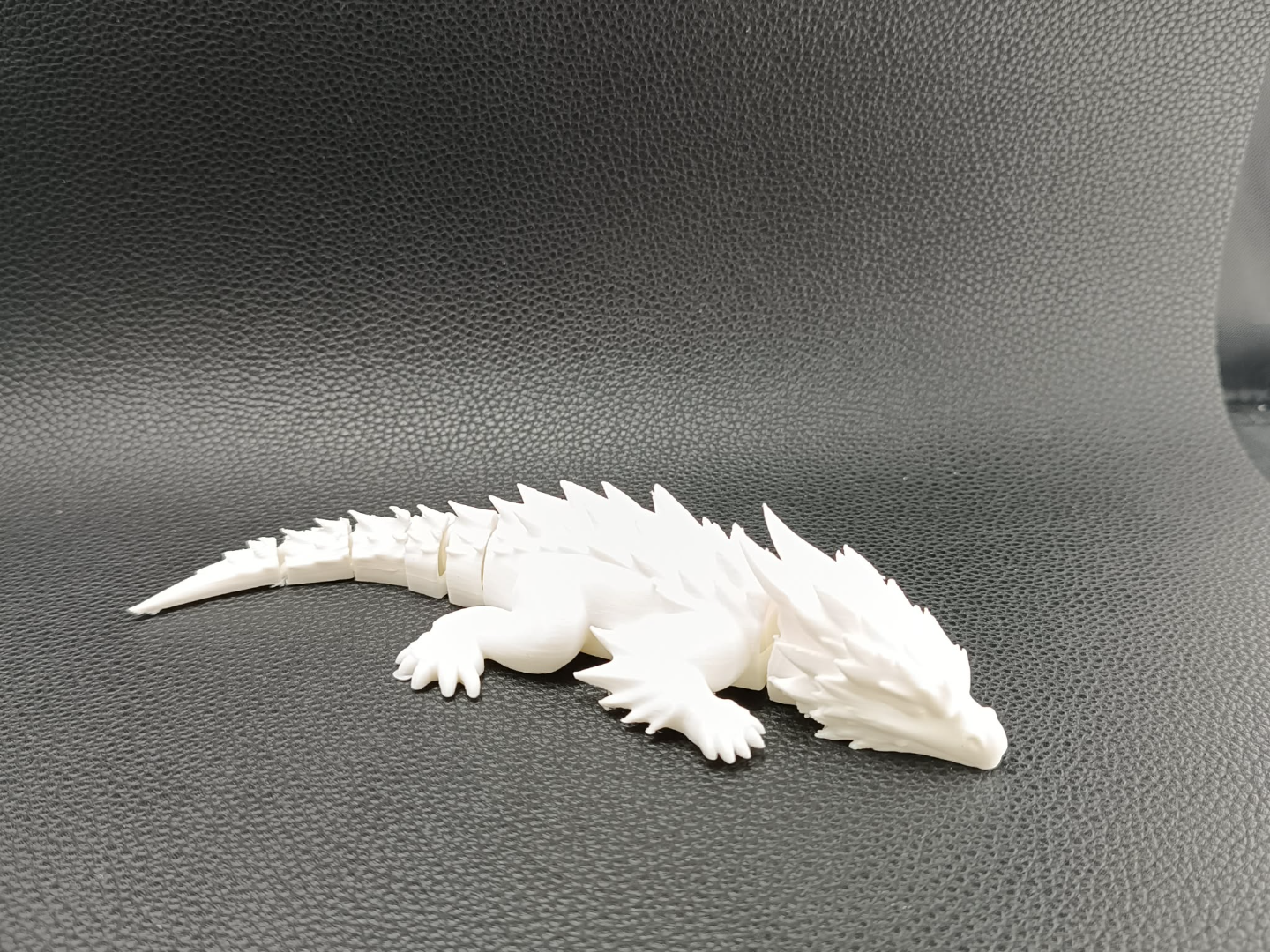 Articulated Flexi Spiked Fantasy Dragon 