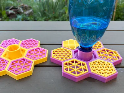 Bee Watering Station with customizable inserts