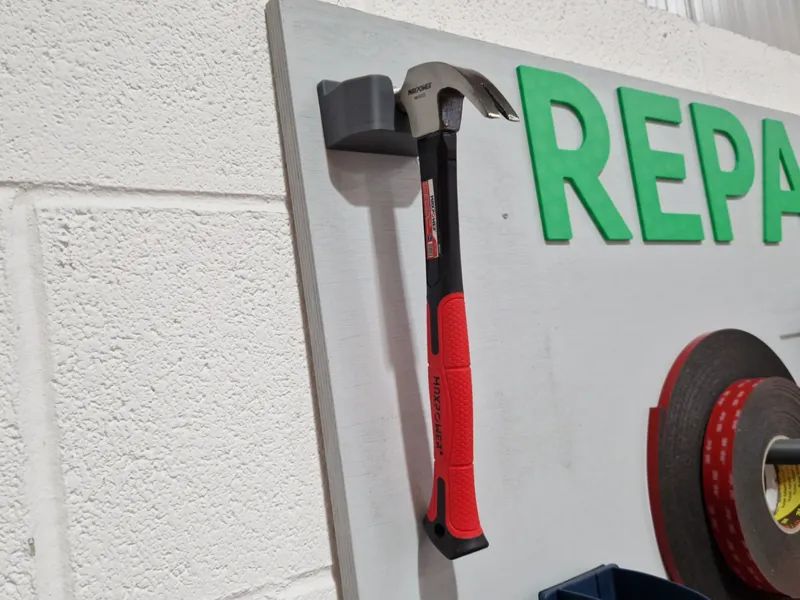 TOOL WALL - HAMMER HANGER